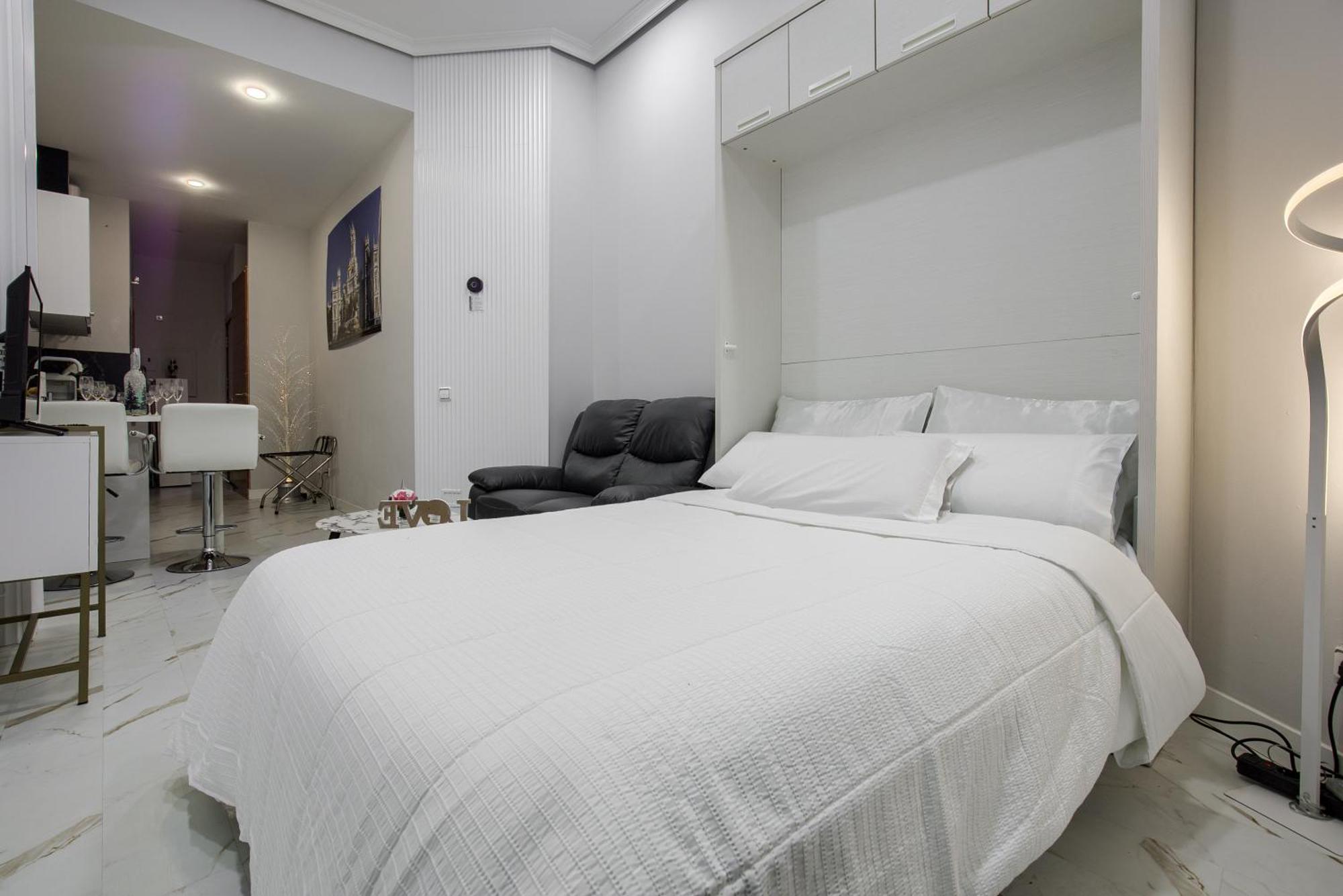 Lovely Apartment In Gran Via Madrid — Photos 2